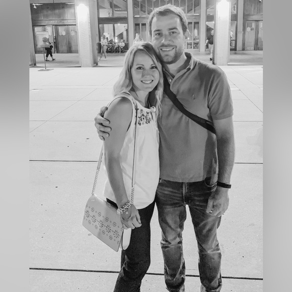 meet me 👋🏼🩷 - Picture 1 of 11